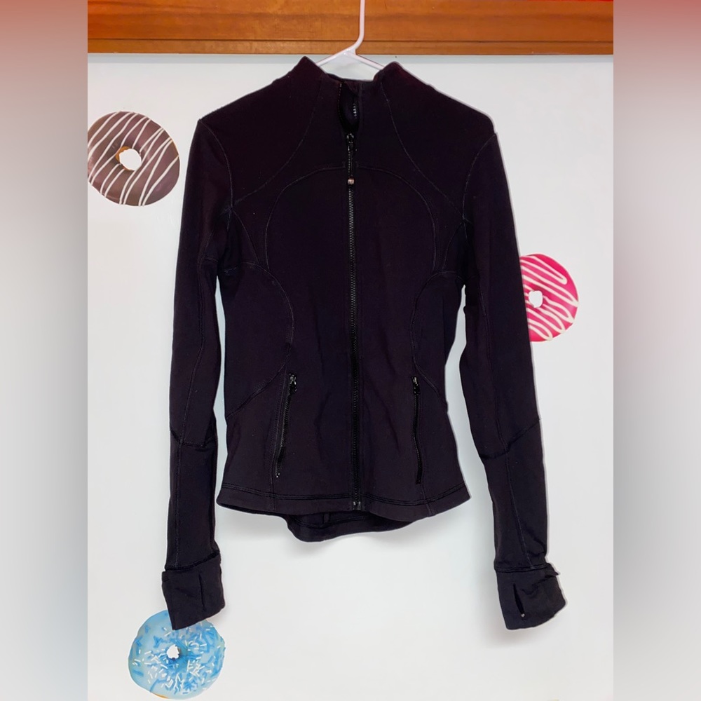 Lululemon sweatshirt